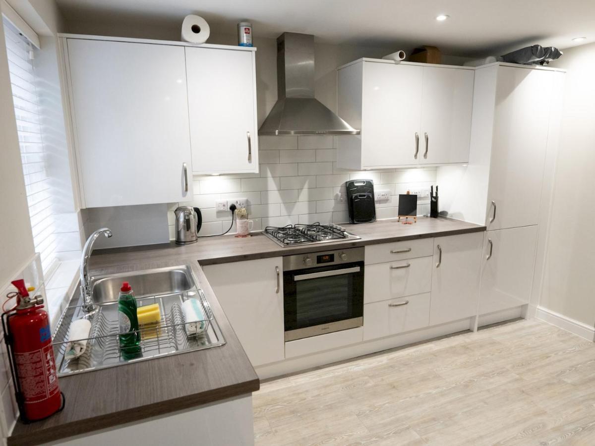 Townhouse In The Heart Of Poole With Beach Hut Apartman Kültér fotó