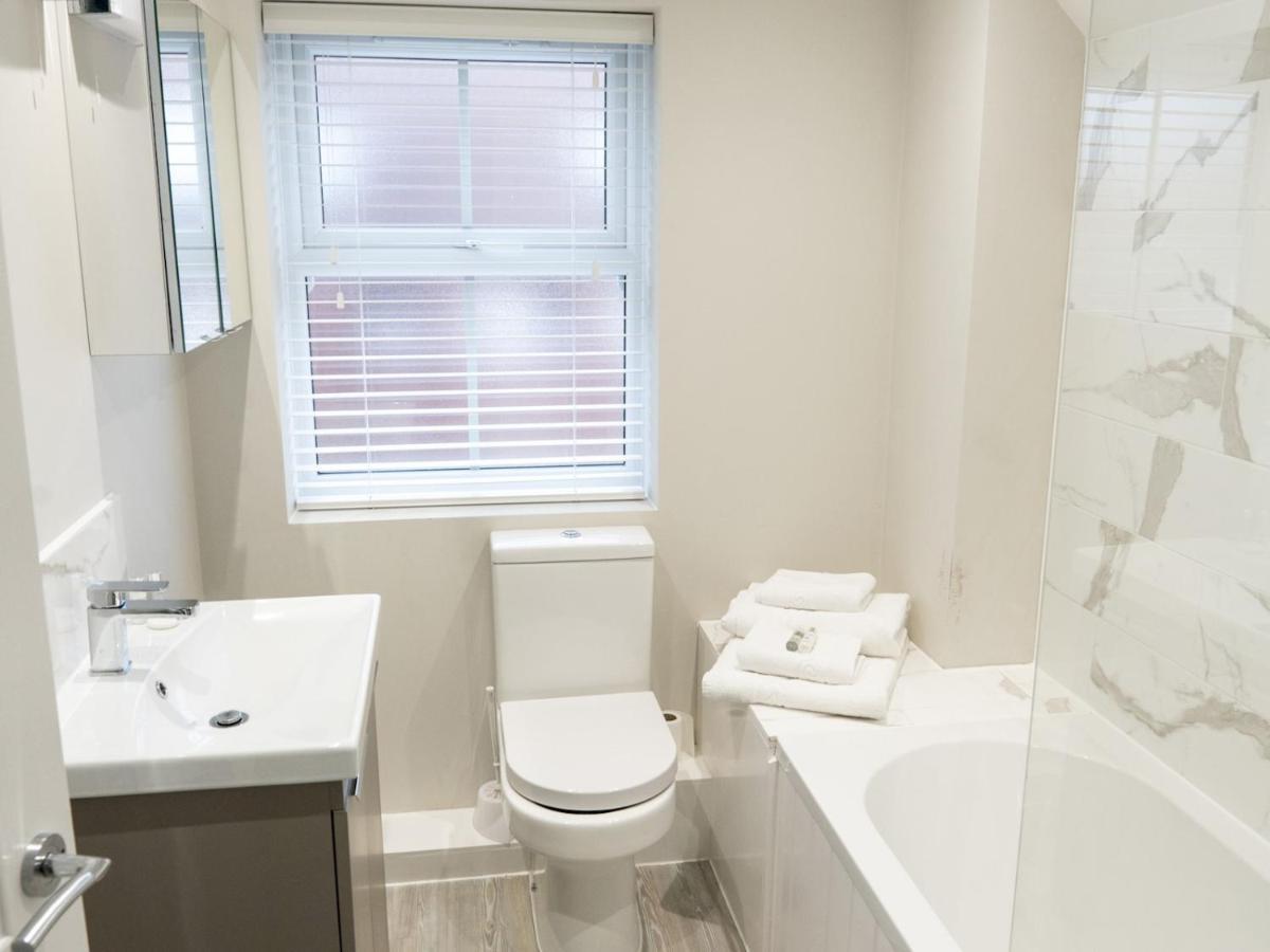 Townhouse In The Heart Of Poole With Beach Hut Apartman Kültér fotó